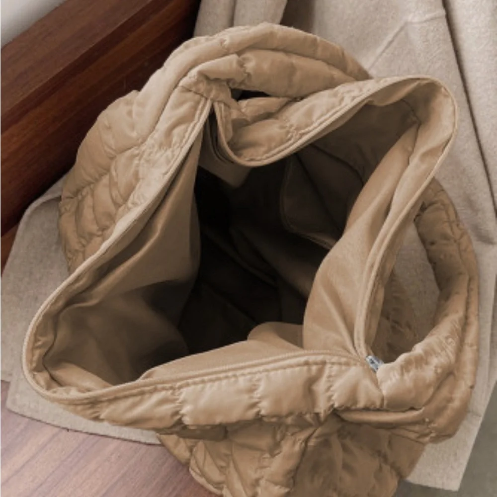 Cameron French Beige quilted purse - Picture 3 of 3